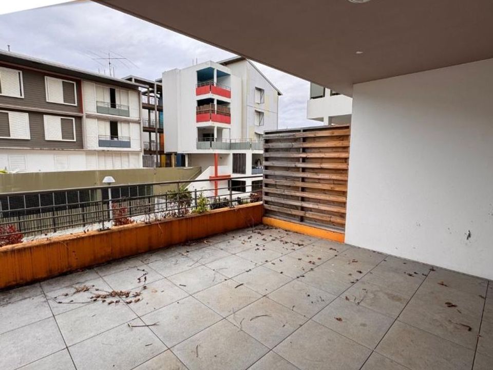 Apartment in Sainte-Marie, La Reunion - photo 2
