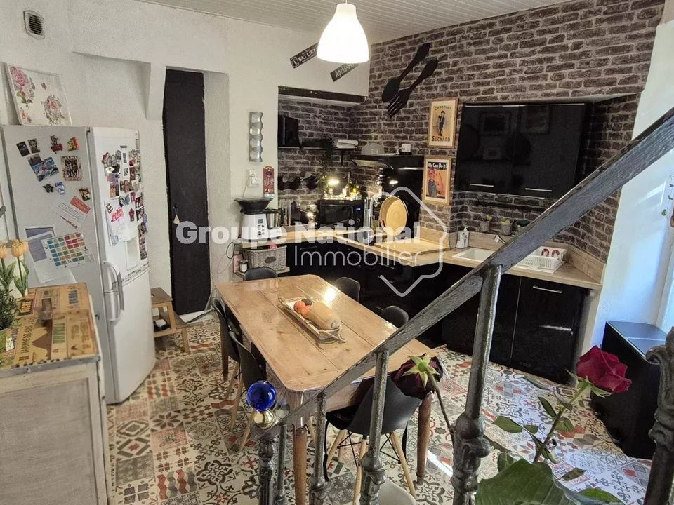 Casa de pueblo en Eyguières, Bouches-du-Rhone - foto 1