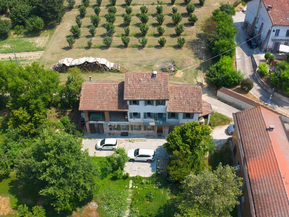 Landhuis in San Damiano d'Asti, Asti - foto 1