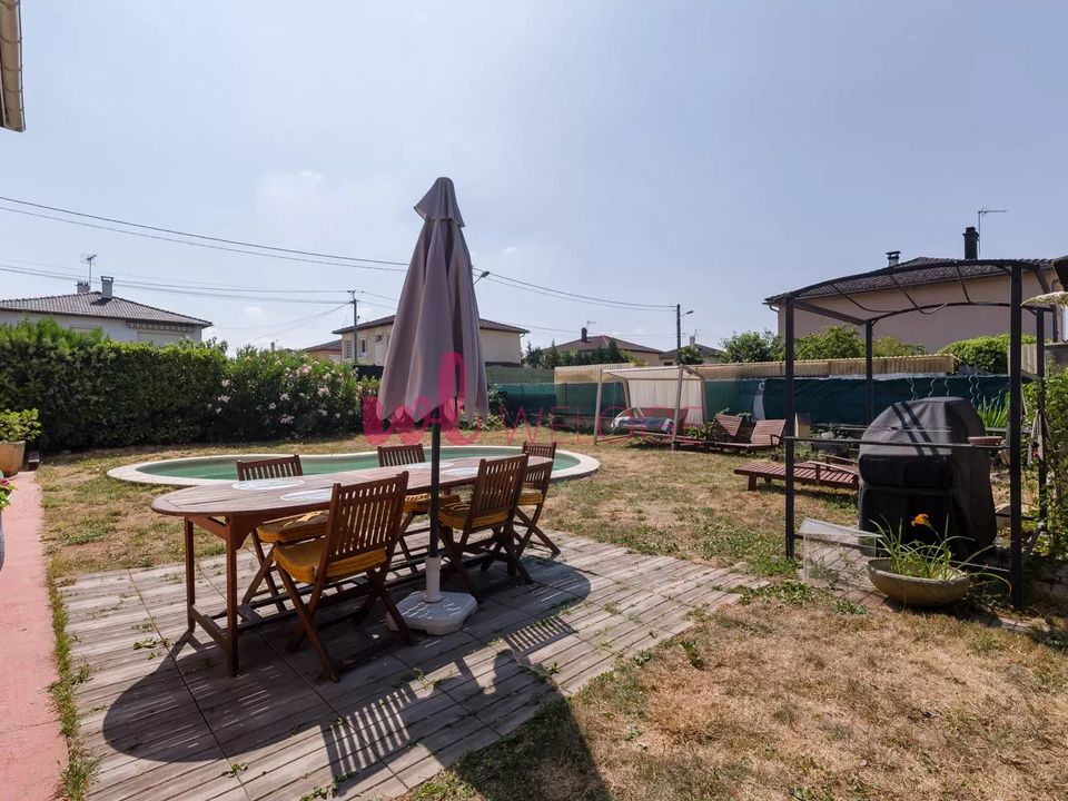 Villa - Meyzieu, Rhone - photo 5
