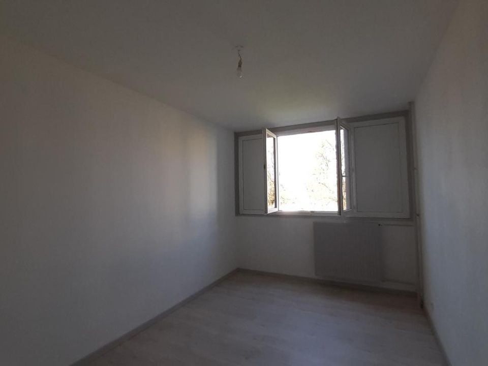 Apartamento en Saint-Loup-sur-Semouse, Haute-Saone - foto 5