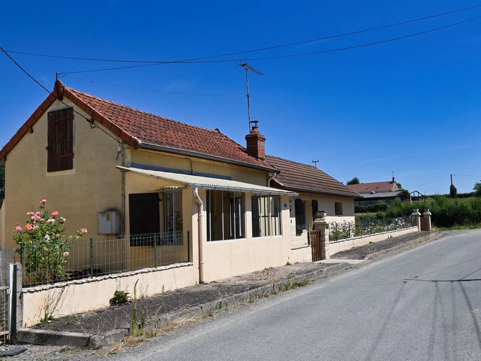 Villa em Cercy-la-Tour, Nievre - foto 1