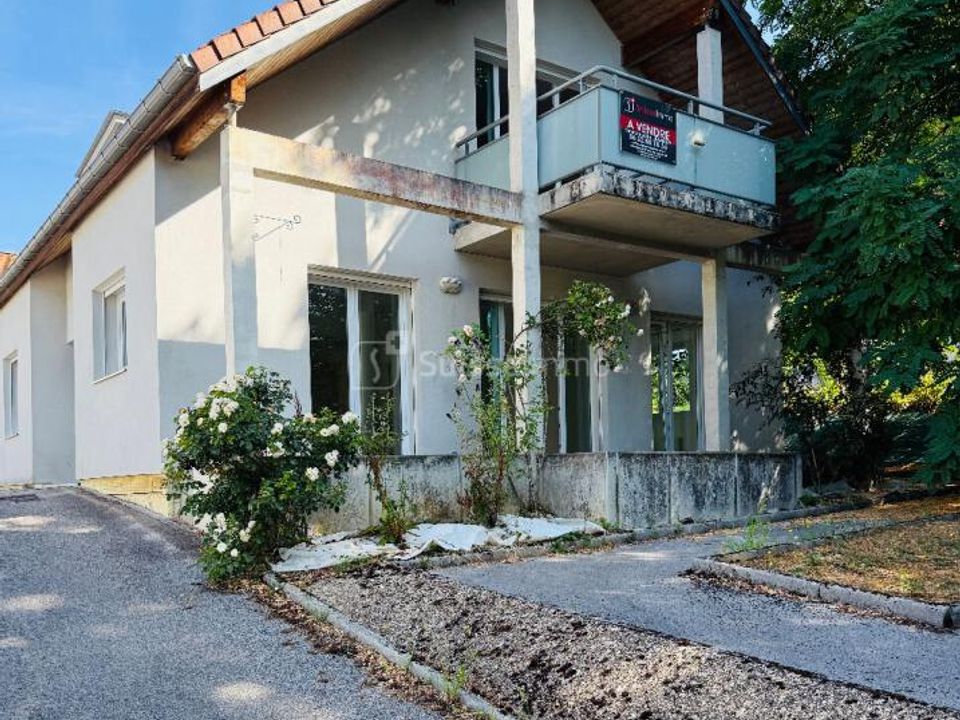Villa i Les Auxons, Doubs - bilde 1