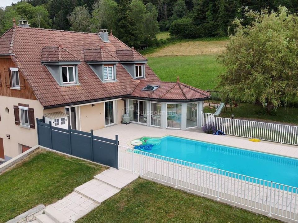 Villa en Pontarlier, Doubs - foto 1