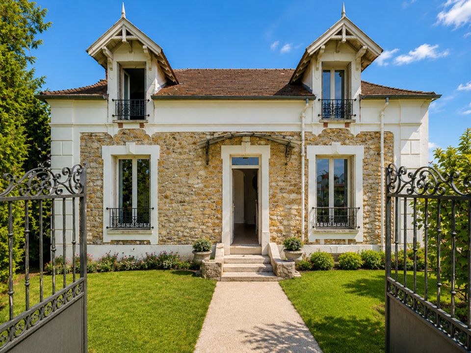 Villa i Le Mée-sur-Seine, Seine-et-Marne - foto 1