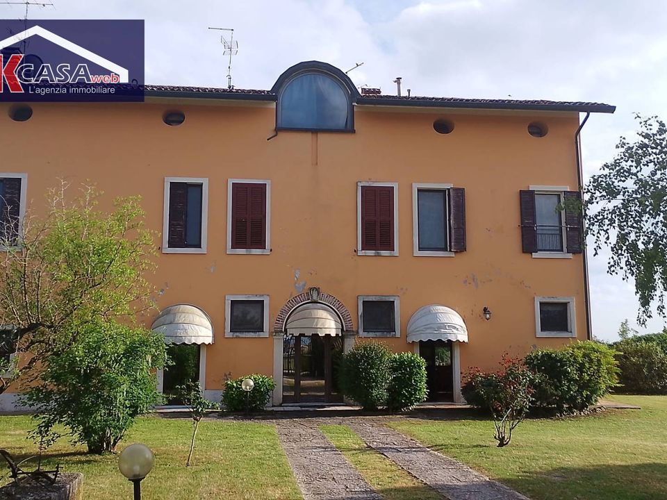 Casa adossada a Verona, Verona - foto 1