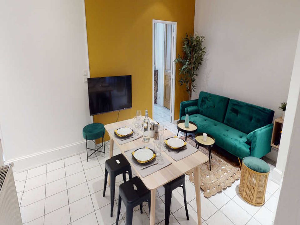 Apartment in Lyon, Rhone - photo 5