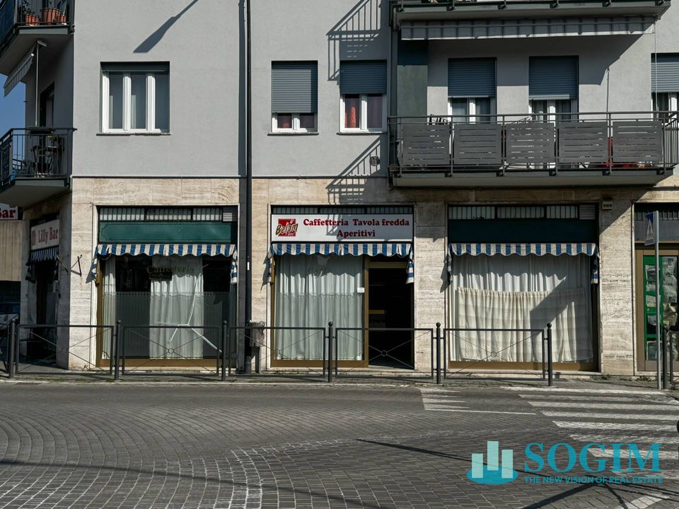 Commercieel vastgoed in Limbiate, Monza and Brianza - foto 1