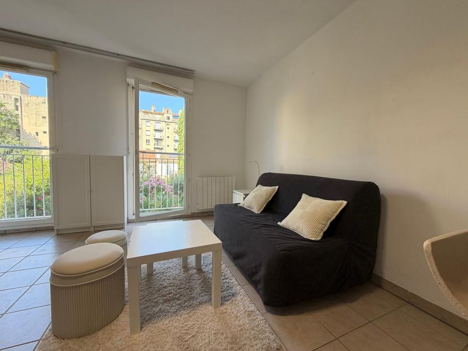 Studio in Marseille, Bouches-du-Rhone - photo 4