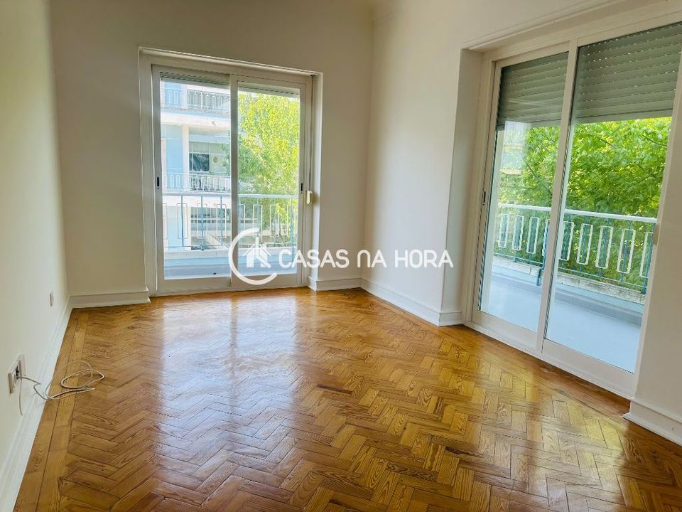 Apartment in Almada, Setubal - photo 1