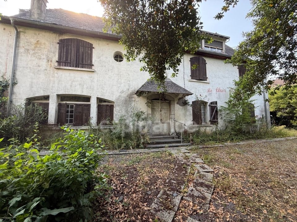 Haus in Lourdes, Hautes-Pyrenees - Foto 1