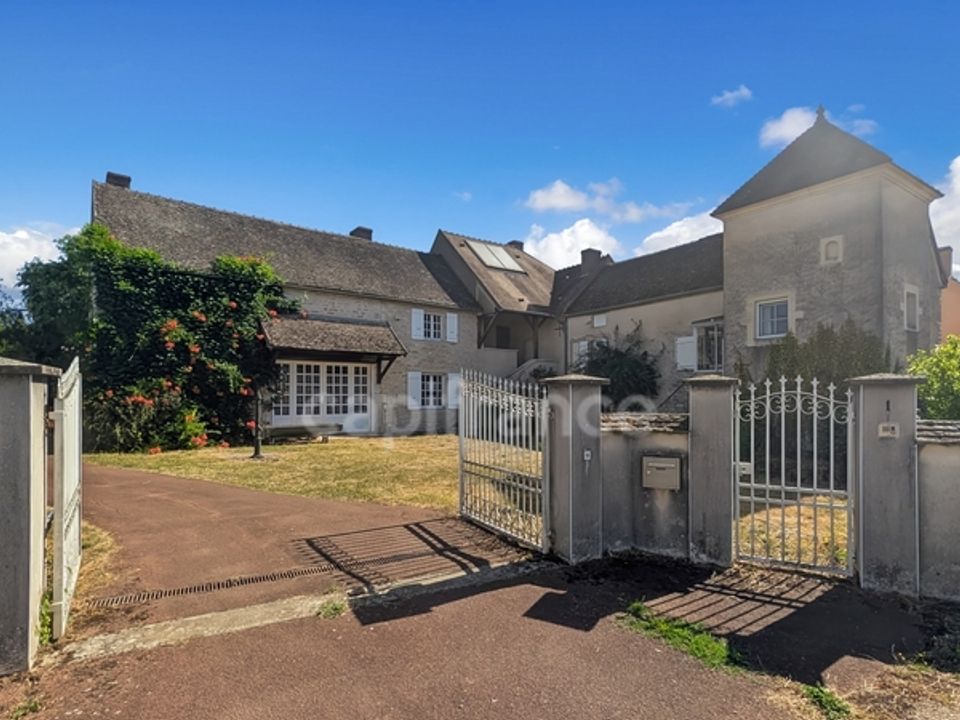 Villa en Fontaines, Saone-et-Loire - foto 1