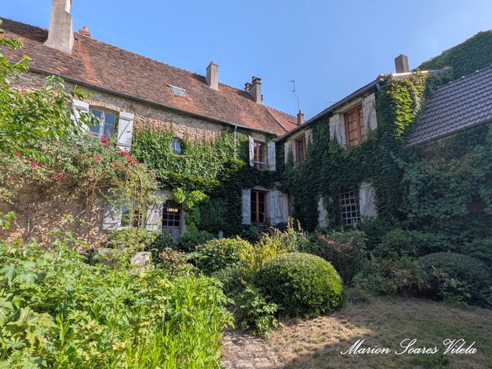Villa i Chaumes-en-Brie, Seine-et-Marne - foto 1