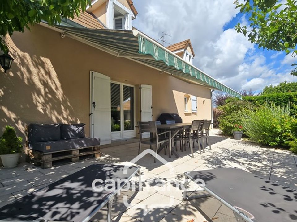 Villa in Chalon-sur-Saône, Saone-et-Loire - foto 2