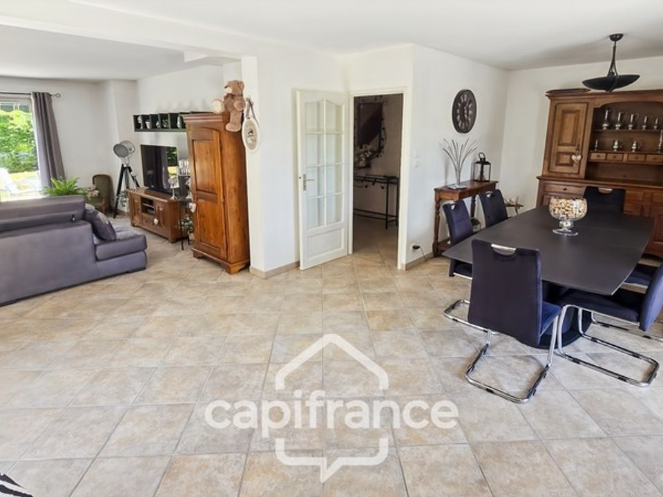 Villa in Chalon-sur-Saône, Saone-et-Loire - foto 3