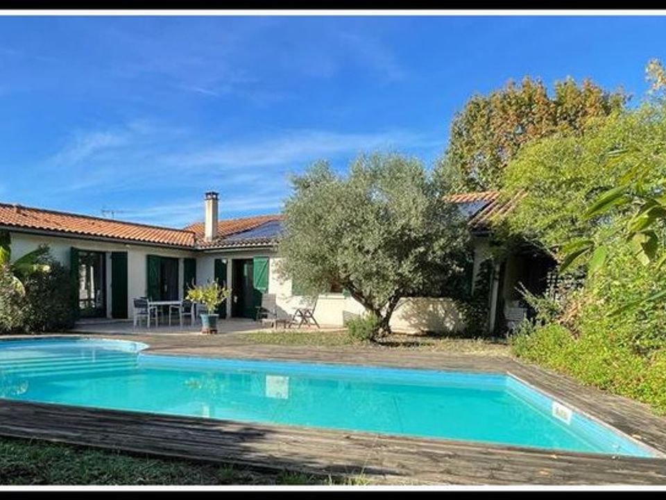 Villa in Canéjan, Gironde - foto 1