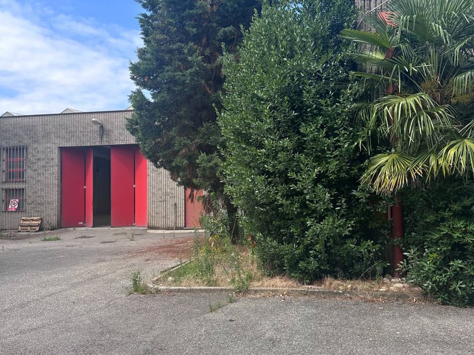 Erhvervsejendom i Lentate sul Seveso, Monza and Brianza - foto 1