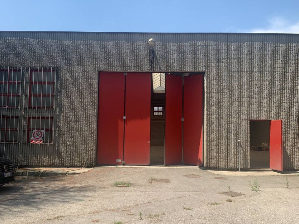 Erhvervsejendom i Lentate sul Seveso, Monza and Brianza - foto 3
