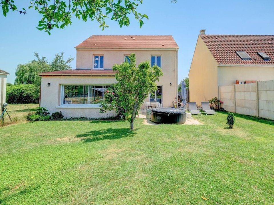 Villa in Saint-Soupplets, Seine-et-Marne - foto 1