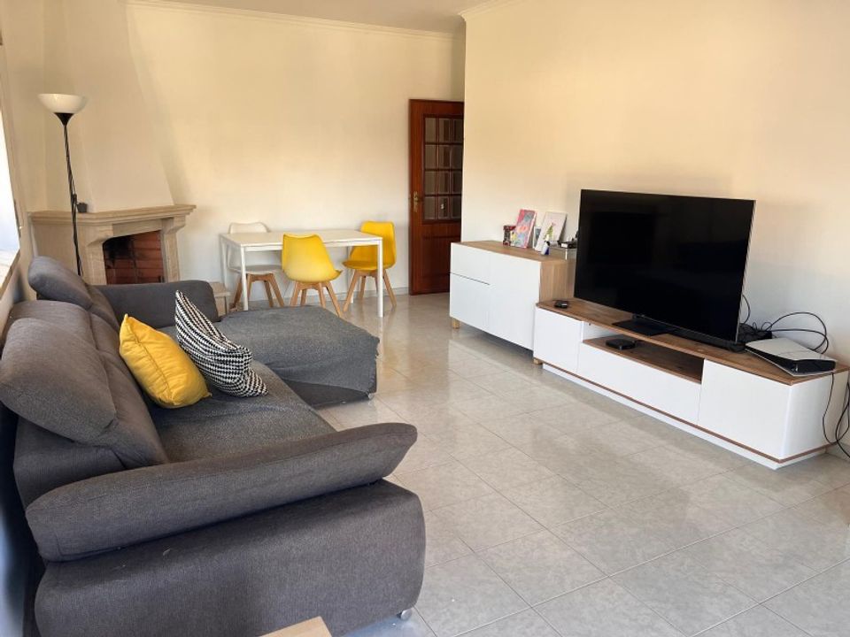Wohnung in Cacem, Lisbon - Foto 1