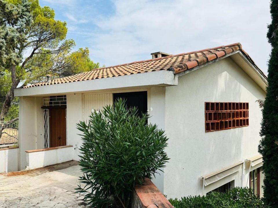 Villa en Les Angles, Gard - foto 1