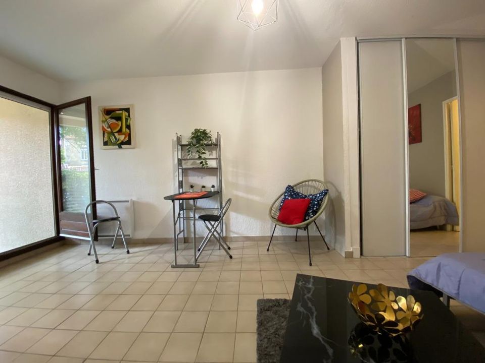 Studio in Avignon, Vaucluse - photo 3