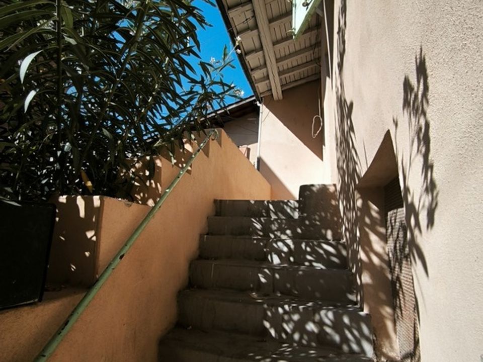 Villa - Grigny, Rhone - photo 2