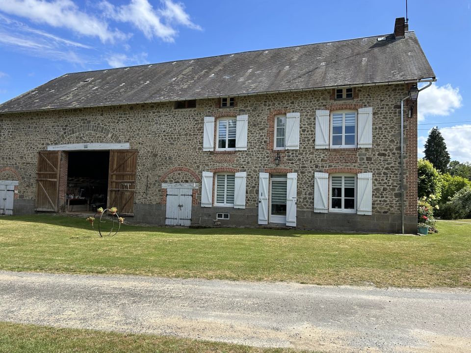 Villa i Le Grand-Bourg, Creuse - bilde 2