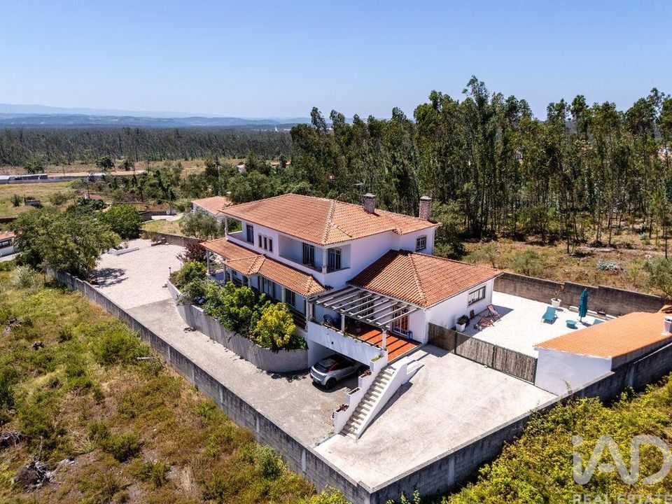 Casa de cidade em Alcobaca, Leiria - foto 1