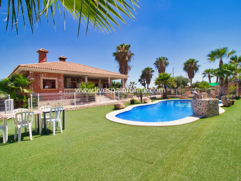 Casa de campo en Cox, Alicante - foto 1