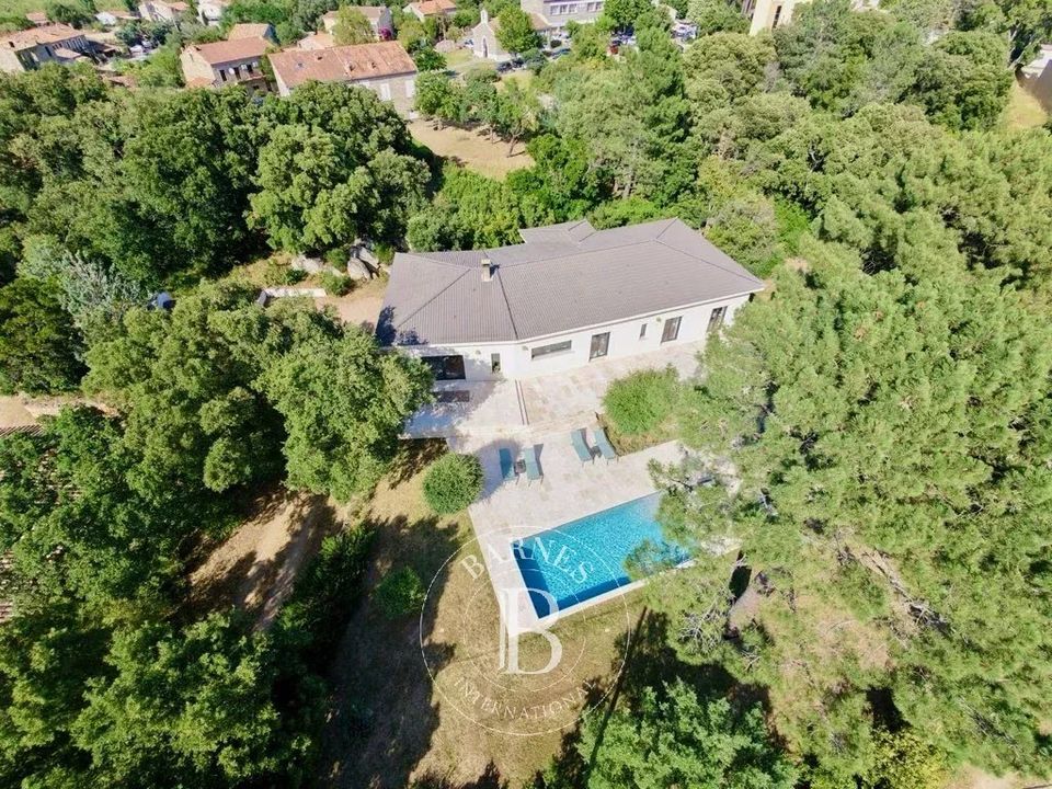 Villa a Sainte-Lucie de Porto-Vecchio, Corse-du-Sud - foto 1