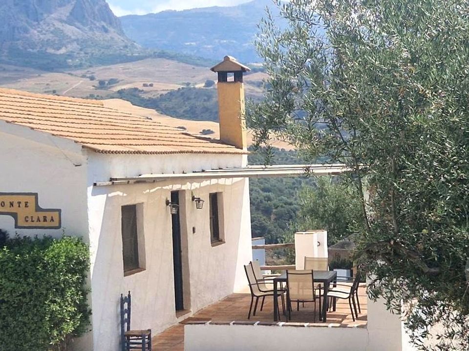 Villa en Riogordo, Malaga - foto 1