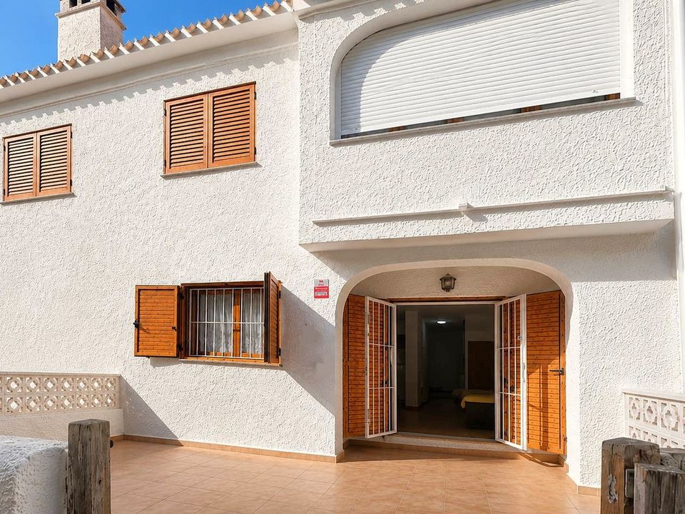 Byhus i Playa Flamenca, Alicante - foto 1