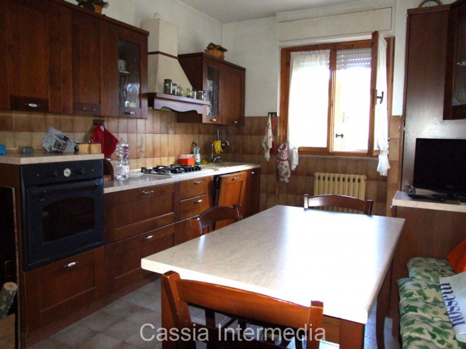 Apartamento en Nepi, Viterbo - foto 2