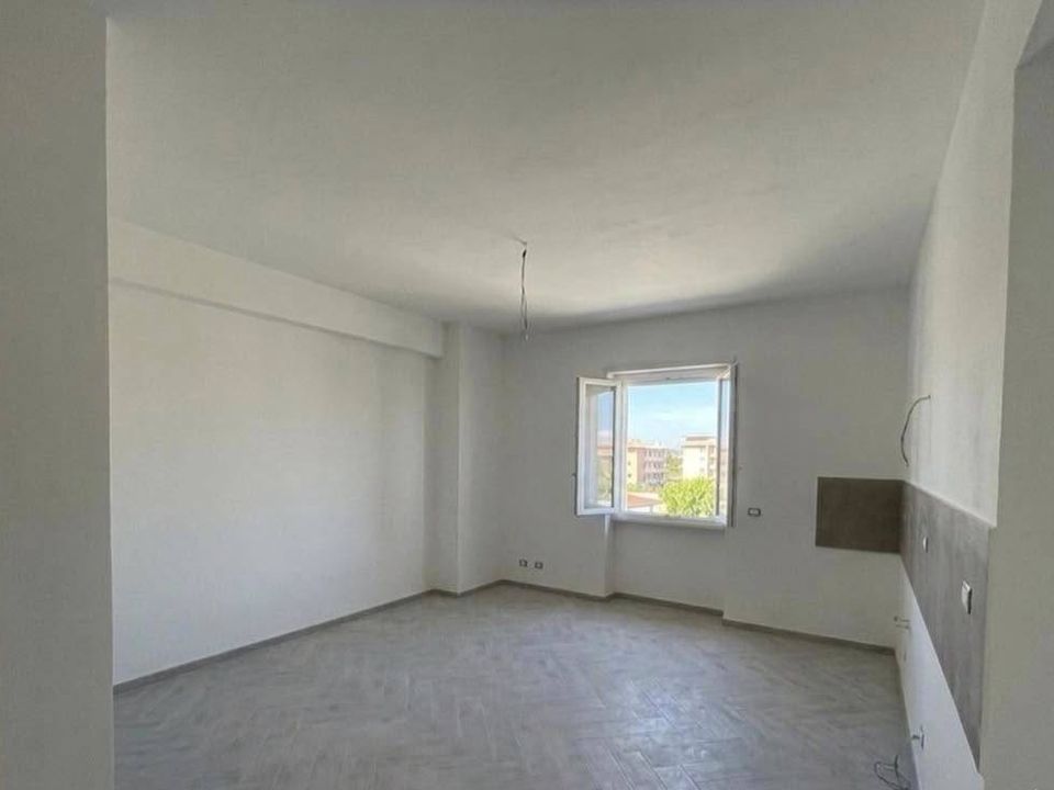 Apartamento en Frosinone, Frosinone - foto 5