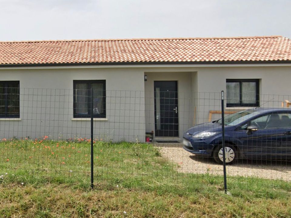 Villa i Saint-Junien, Haute-Vienne - bilde 1
