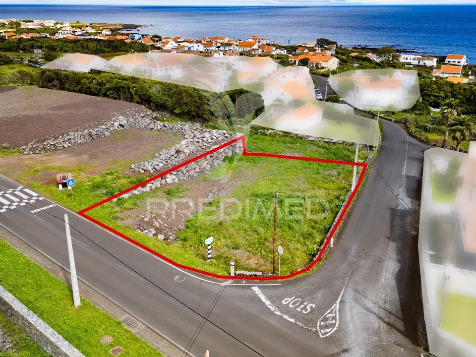Helårsgrund i Vila da Praia da Vitoria, Terceira - foto 1