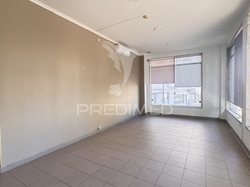 L'establiment comercial a Seixal, Setubal - foto 5