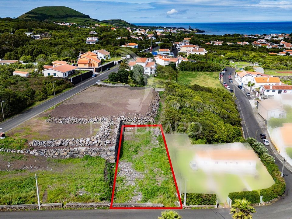 Helårsgrund i Vila da Praia da Vitoria, Terceira - foto 1