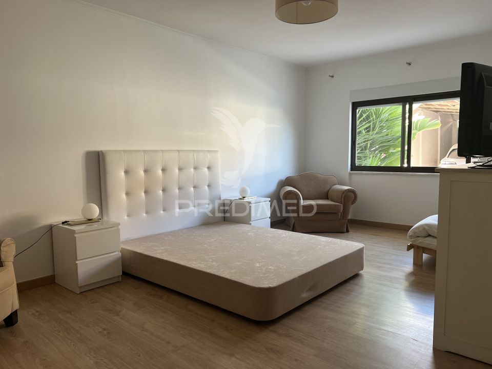 Town house in Almada, Setubal - photo 4