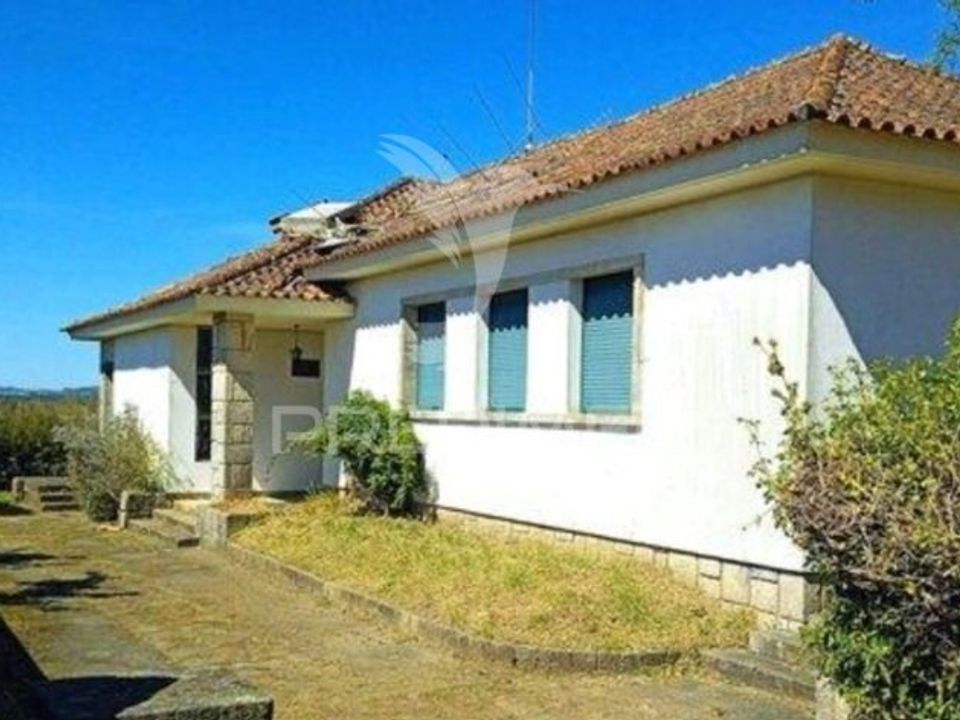 Rekkehus i Serta, Castelo Branco - bilde 1