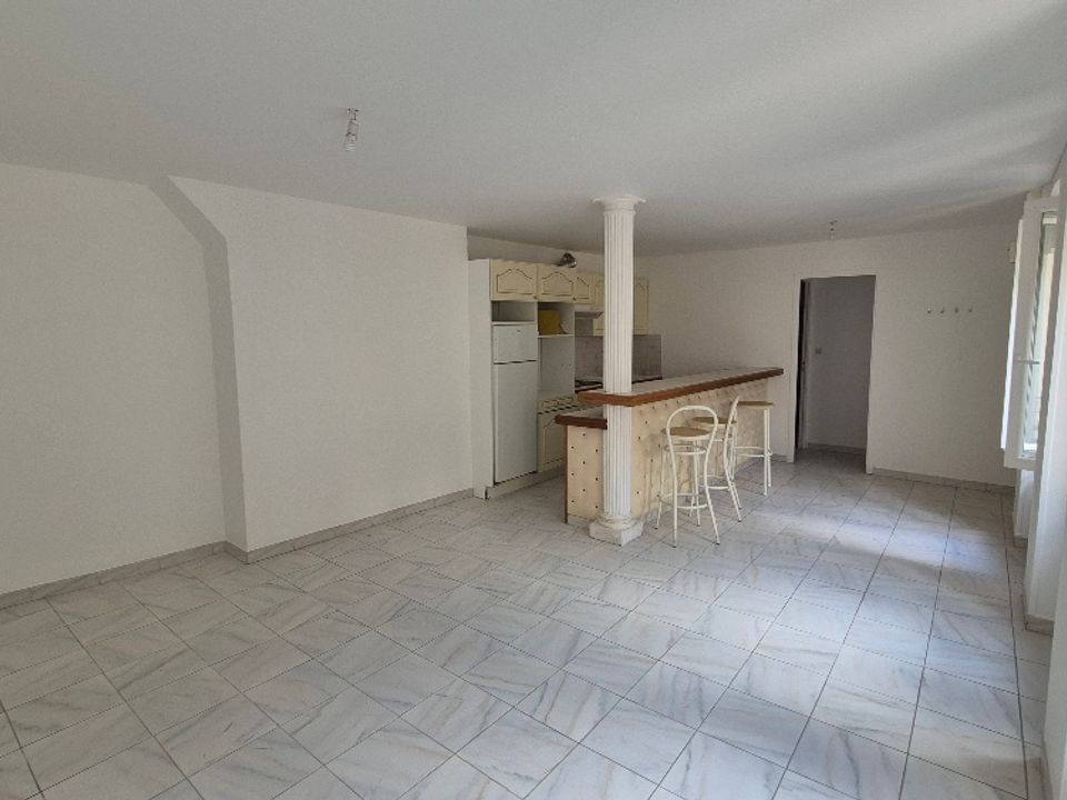 Apartment in Clermont-Ferrand, Puy-de-Dome - photo 1