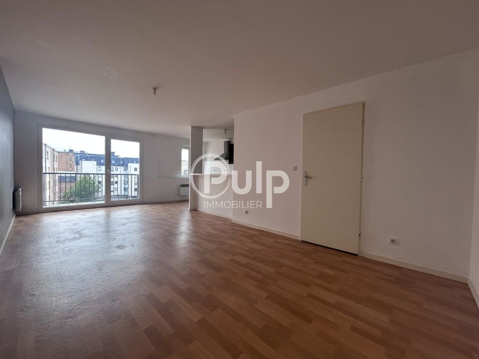 Apartment in Lens, Pas-de-Calais - photo 2