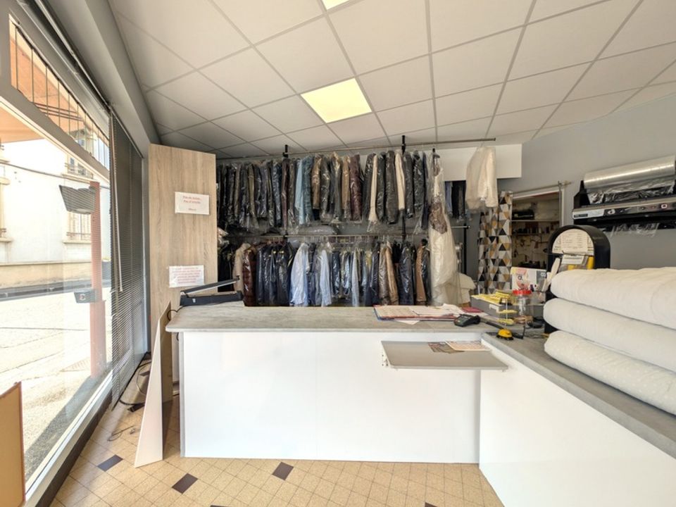 Erhvervsejendom i Roanne, Loire - foto 4