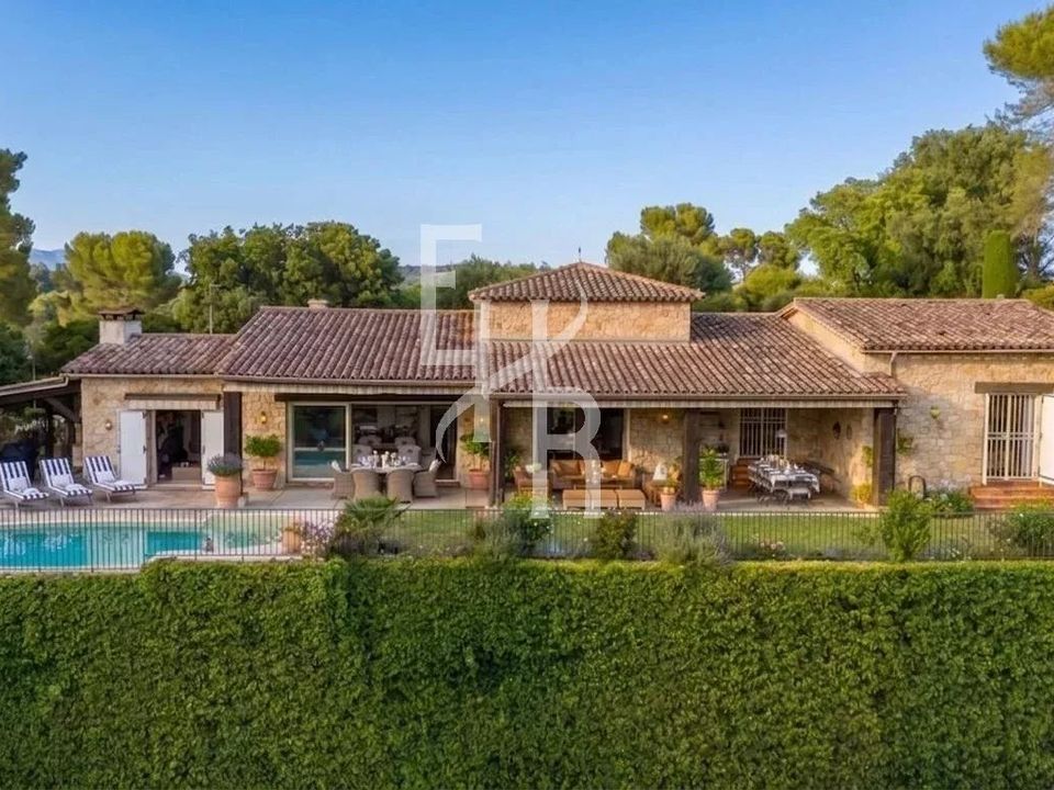 Villa a Biot, Alpes-Maritimes - foto 1