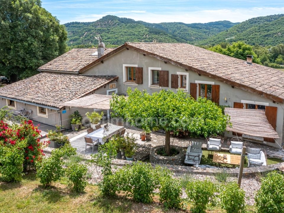 Hus på landet i Mallemoisson, Alpes-de-Haute-Provence - foto 1