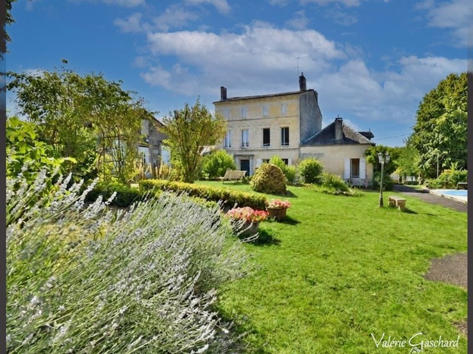 Villa i Saint-Antoine-sur-l'Isle, Gironde - foto 1