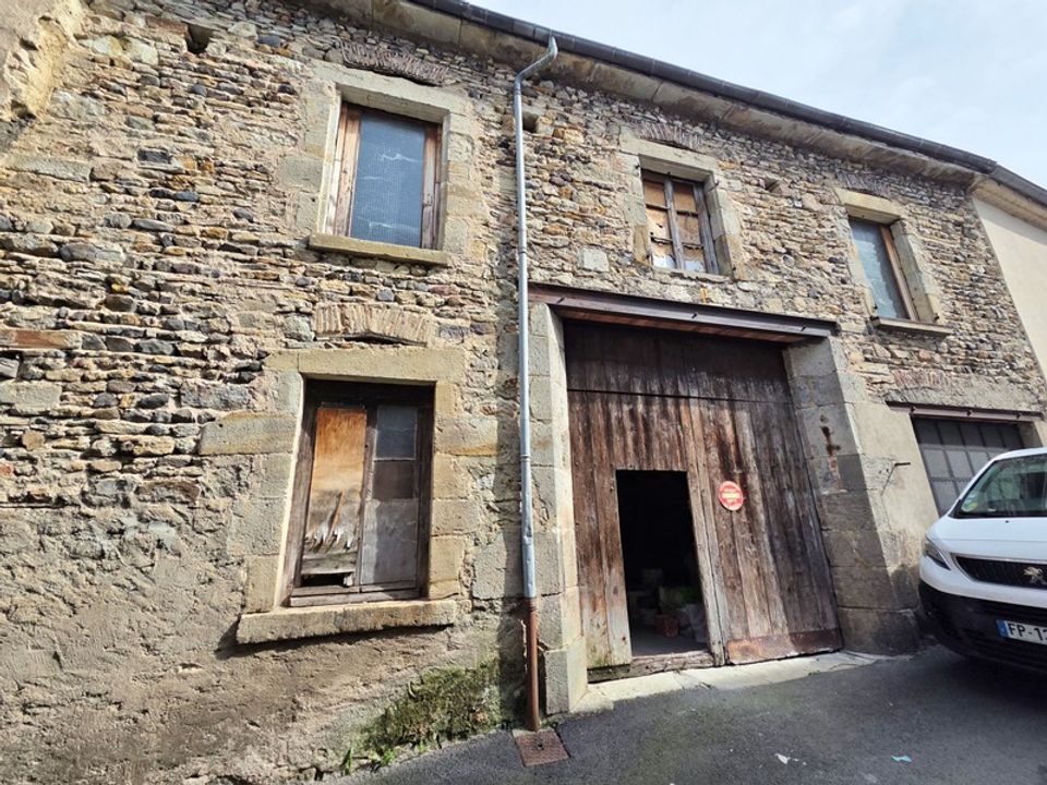 Casa de campo en Billom, Puy-de-Dome - foto 1