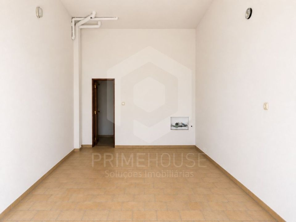 L'establiment comercial a Brejos de Azeitao, Setubal - foto 1