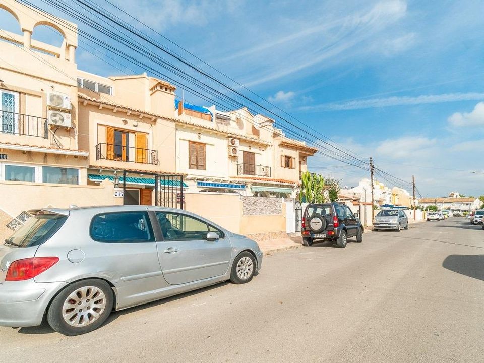 Casa de pueblo en El Chaparral, Alicante - foto 2